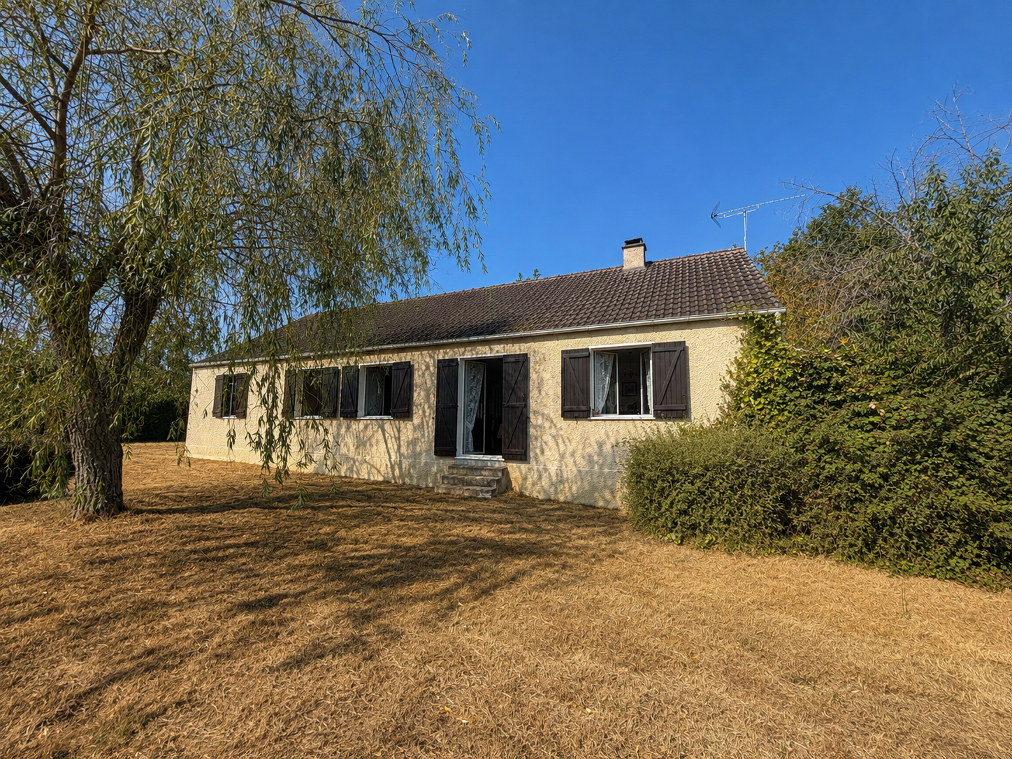 Maison de plain pied sur plus d'un hectare de terrain
